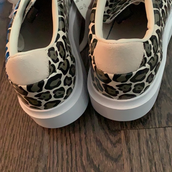 Adidas Sleek Super Sneaker -Leopard Size 9.5 - Picture 2 of 10